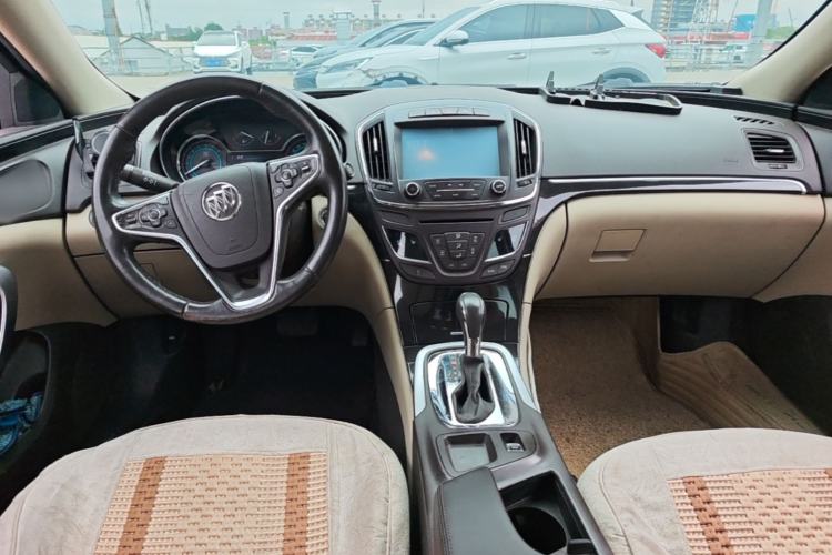 Used Buick Regal 2014 2.0L Elite Fashion Edition Center Console