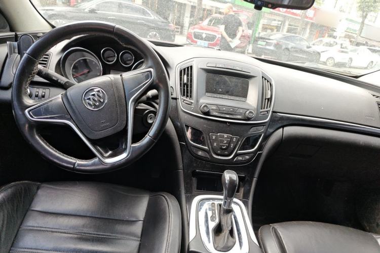 Used Buick Regal 2014 1.6T Fashionable Tech Edition Center Console