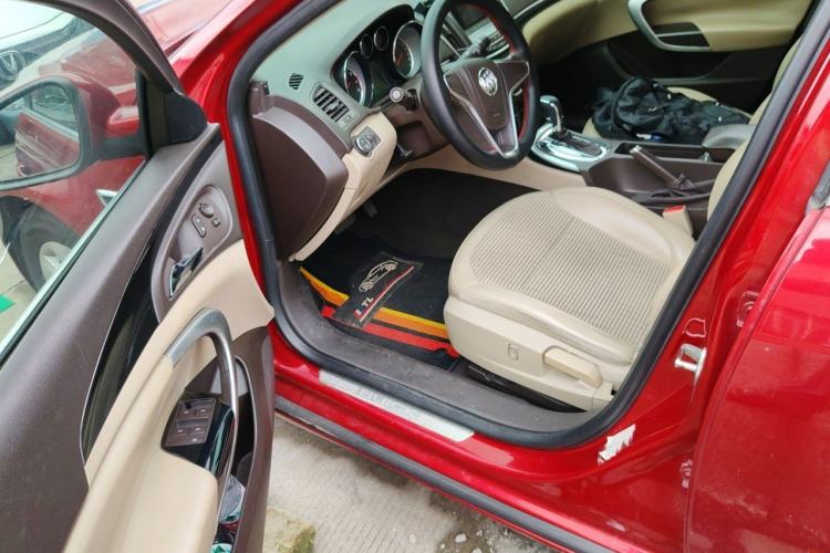 Used Buick Regal 2014 2.0L Leading Fashion Edition Driver Seat