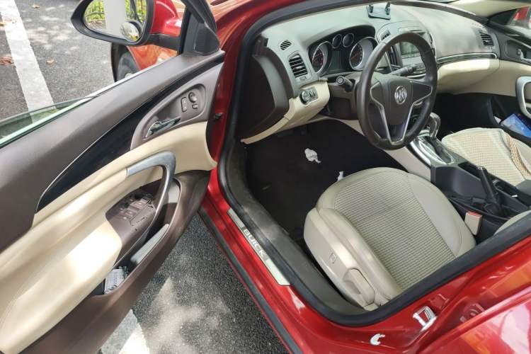 Used Buick Regal 2014 2.0L Leading Fashion Edition Driver Seat