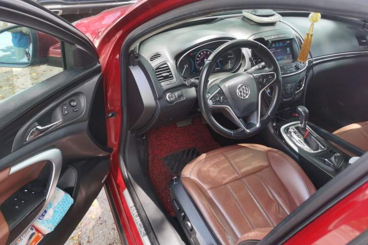 Used Buick Regal 2014 2.4L SIDI Luxury Fashion Edition Driver Seat