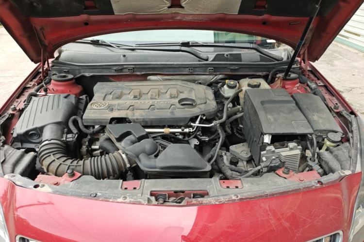 Used Buick Regal 2014 2.0L Leading Fashion Edition Engine Bay