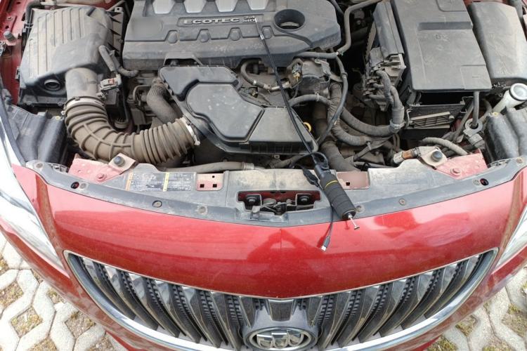 Used Buick Regal 2014 2.4L SIDI Elite Fashion Edition Engine Bay