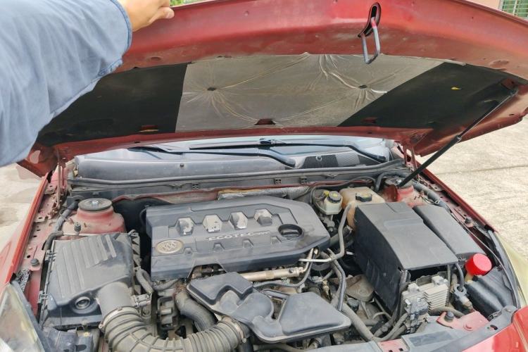 Used Buick Regal 2014 2.0L Leading Fashion Edition Engine Bay