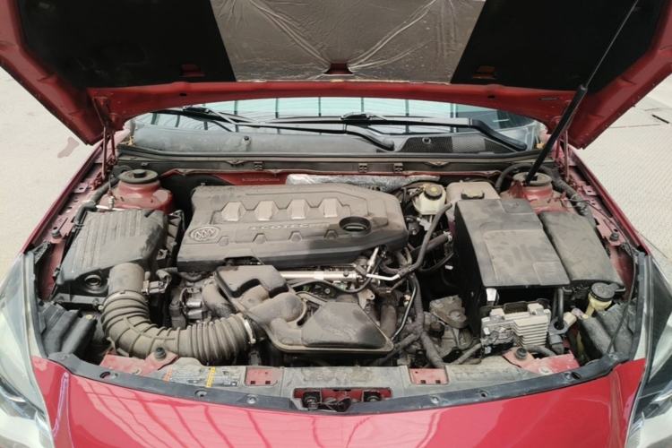Used Buick Regal 2014 2.0L Leading Fashion Edition Engine Bay