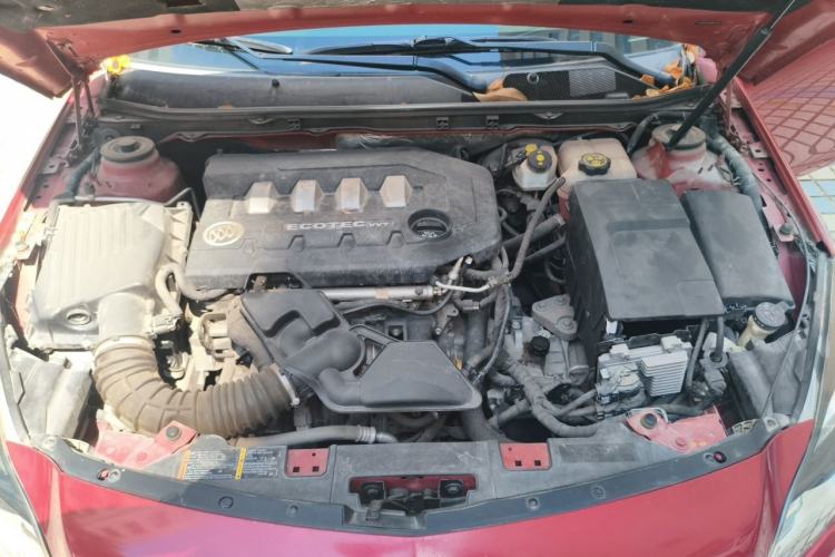 Used Buick Regal 2014 2.0L Leading Fashion Edition Engine Bay