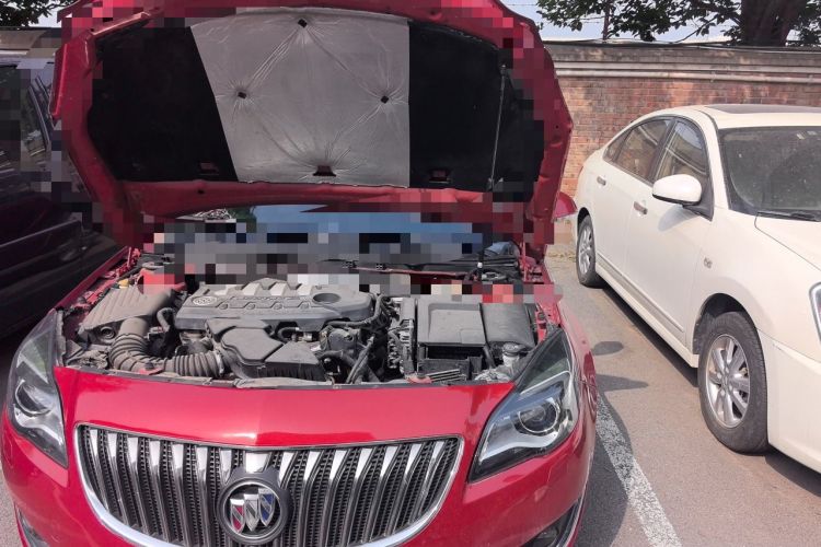 Used Buick Regal 2014 2.4L SIDI Luxury Fashion Edition Engine Bay Left