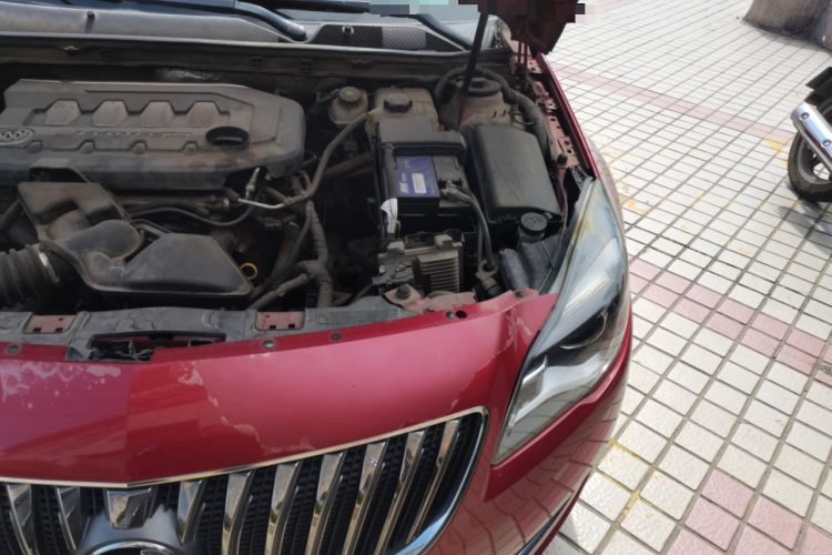 Used Buick Regal 2014 2.0L Leading Fashion Edition Engine Bay Left