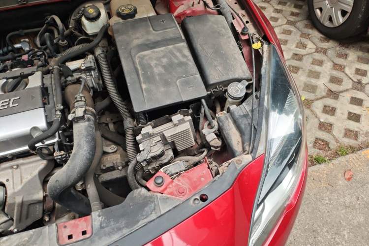 Used Buick Regal 2014 1.6T Fashionable Tech Edition Engine Bay Left