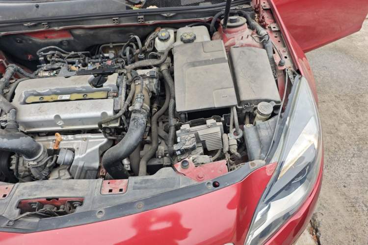Used Buick Regal 2014 1.6T Fashionable Tech Edition Engine Bay Left