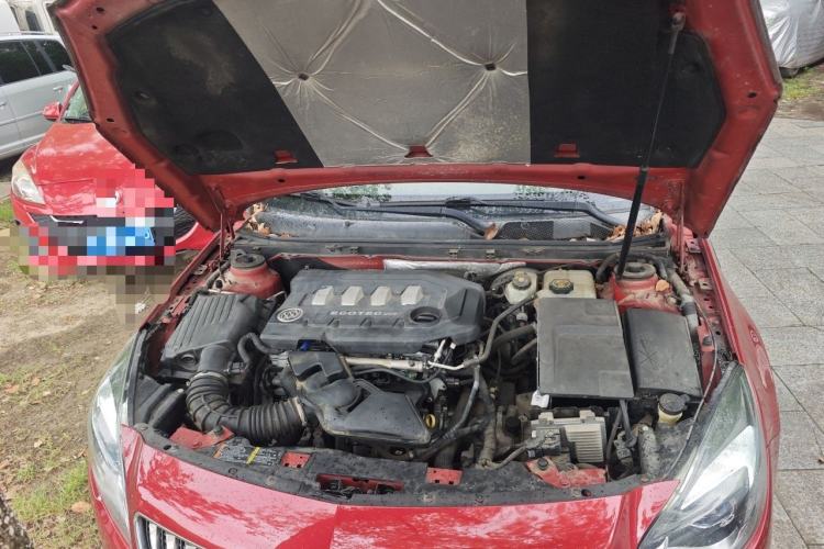 Used Buick Regal 2014 2.0L Leading Fashion Edition Engine Bay