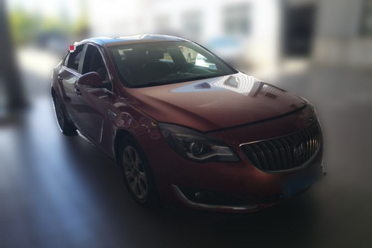 Used Buick Regal 2014 2.0L Leading Fashion Edition Front Right 45 Deg