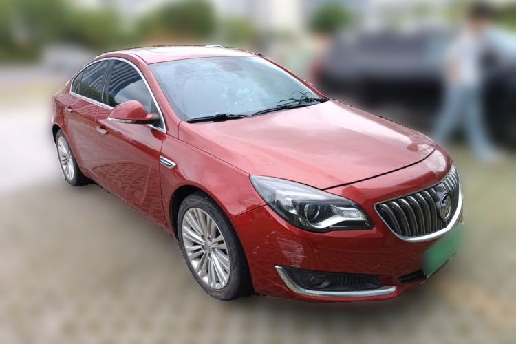 Used Buick Regal 2014 2.4L SIDI Elite Fashion Edition Front Right 45 Deg