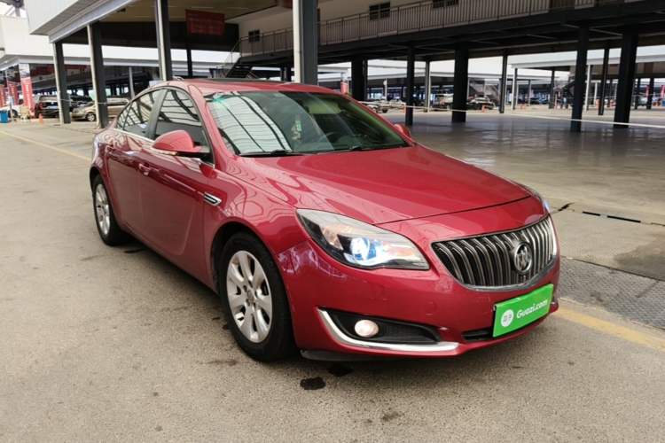 Used Buick Regal 2014 2.0L Leading Fashion Edition Front Right 45 Deg