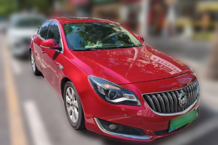 Used Buick Regal 2014 2.0L Elite Fashion Edition Front Right 45 Deg