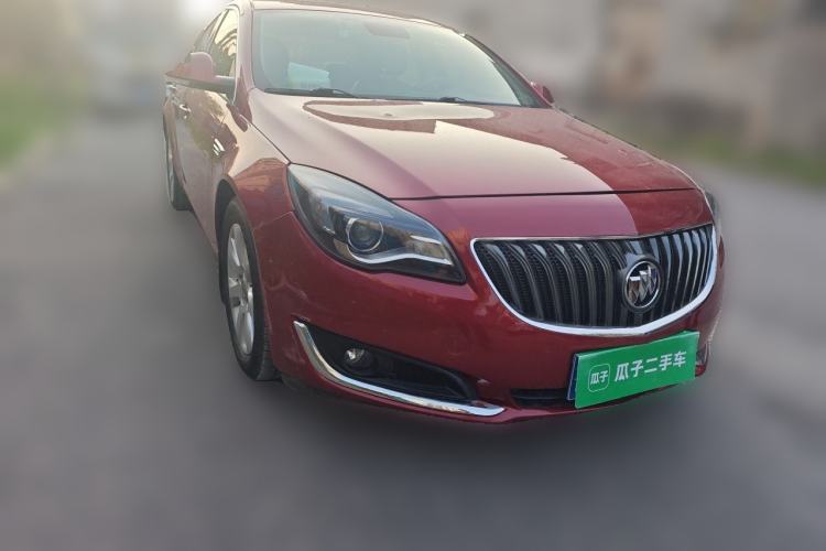 Used Buick Regal 2014 2.0L Elite Fashion Edition Front Right 45 Deg