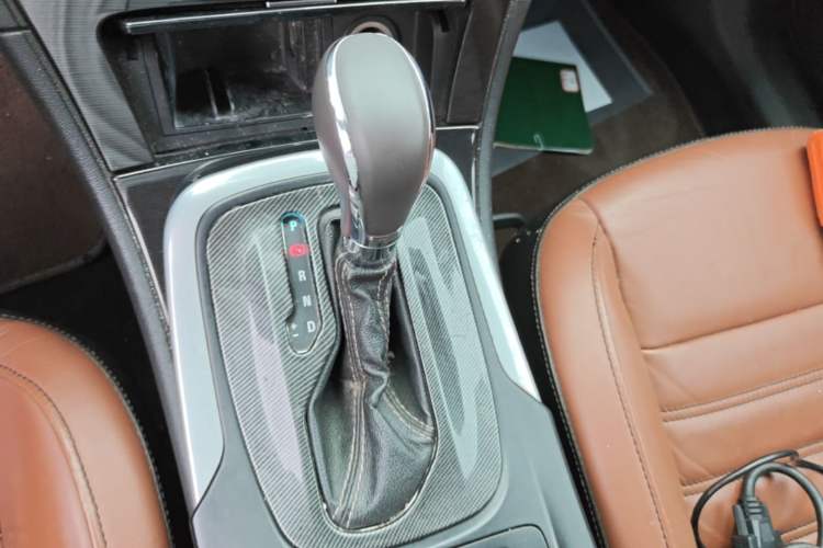 Used Buick Regal 2014 GS 2.0T Grand Sport Edition Gear Lever