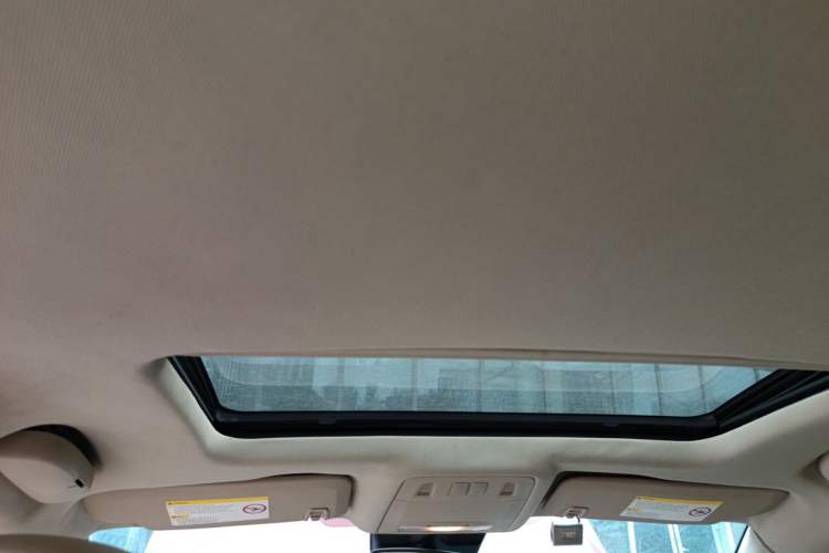 Used Buick Regal 2014 2.4L SIDI Elite Fashion Edition Headliner