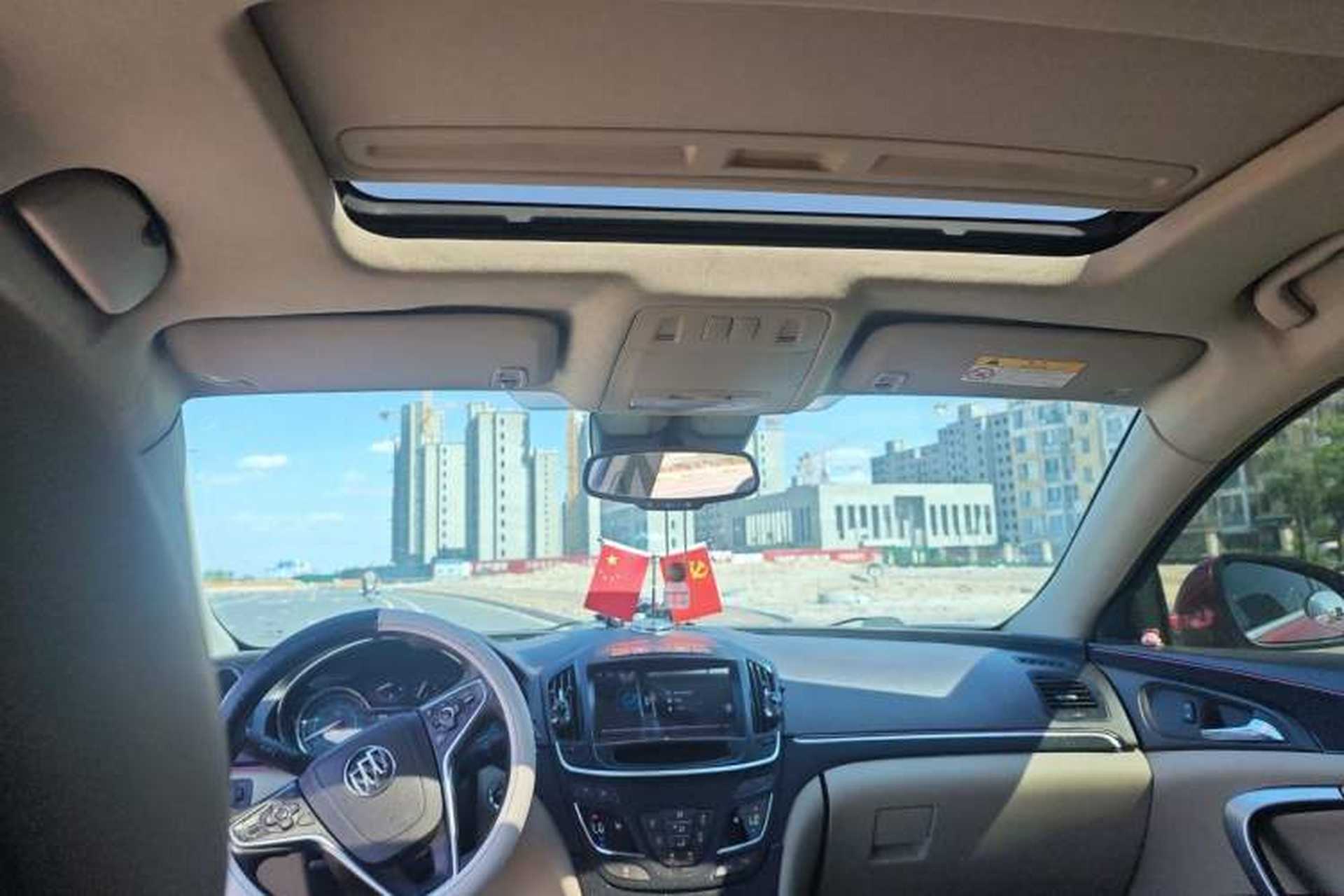 Used Buick Regal 2014 2.0L Elite Fashion Edition Headliner