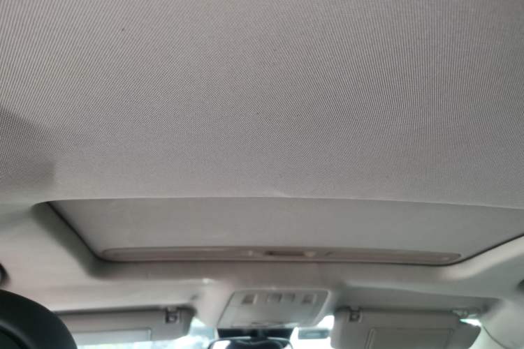 Used Buick Regal 2014 2.4L SIDI Luxury Fashion Edition Headliner