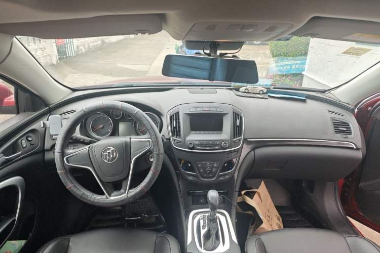 Used Buick Regal 2014 1.6T Fashionable Tech Edition Headliner