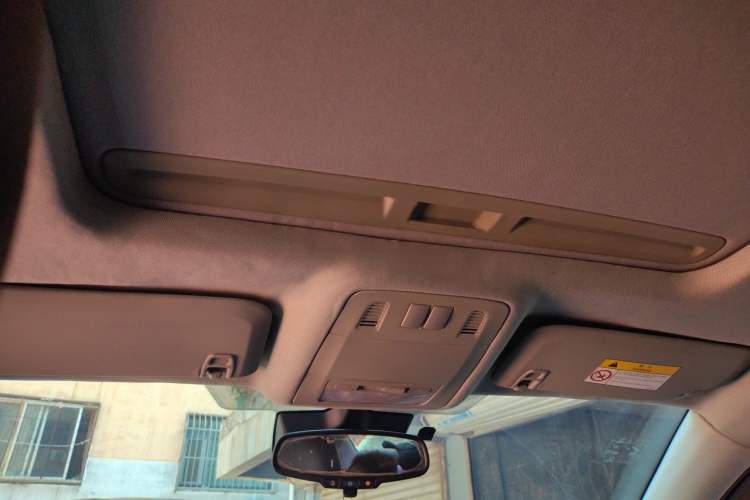 Used Buick Regal 2014 1.6T Fashionable Tech Edition Headliner