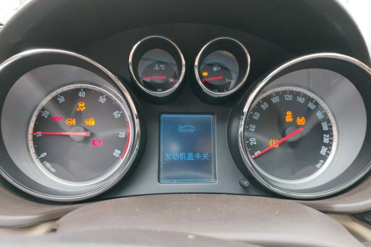 Used Buick Regal 2014 2.0L Leading Fashion Edition Instrument Cluster