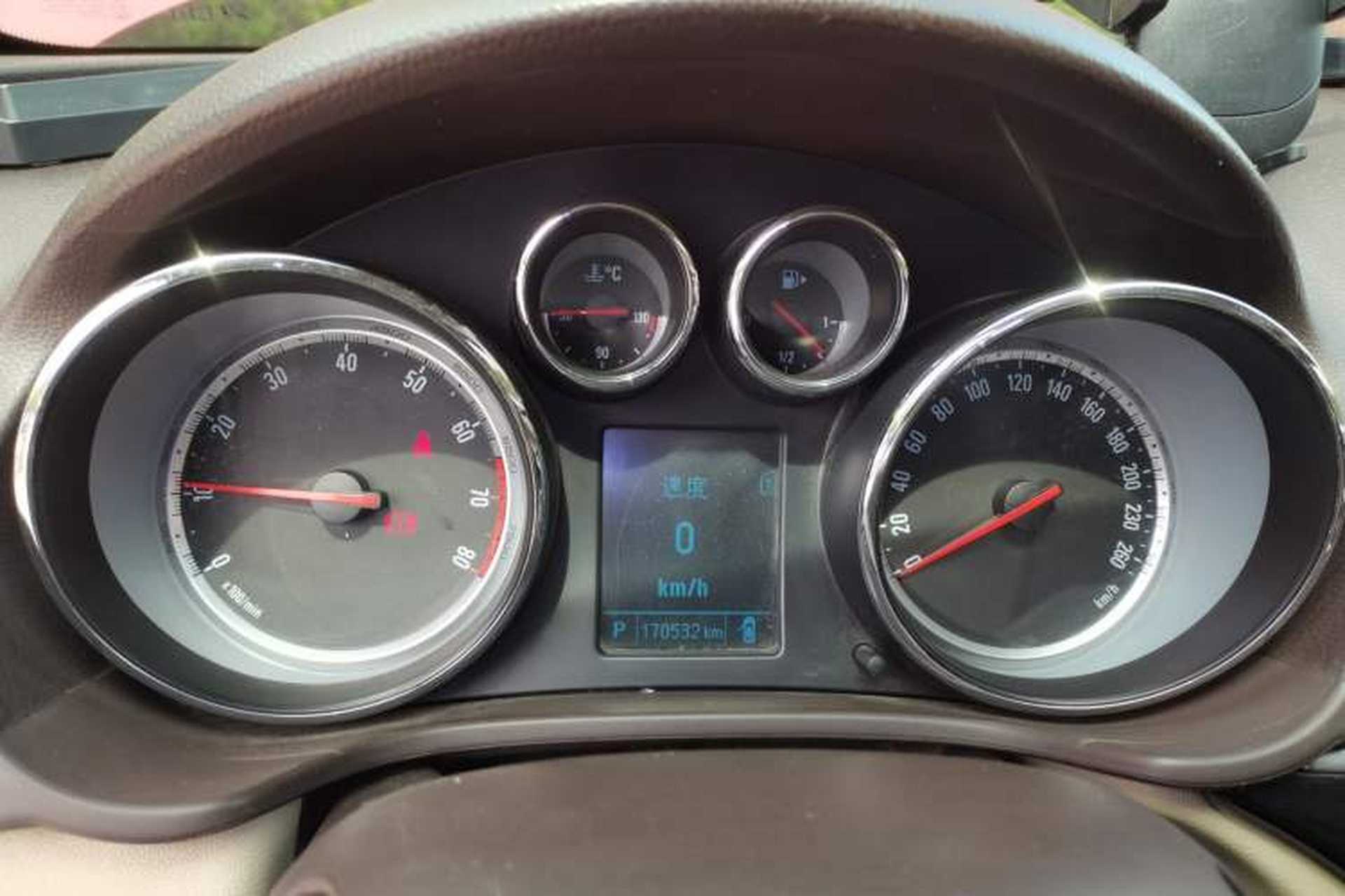 Used Buick Regal 2014 2.0L Leading Fashion Edition Instrument Cluster