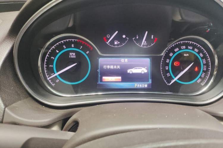 Used Buick Regal 2014 2.0L Elite Fashion Edition Instrument Cluster