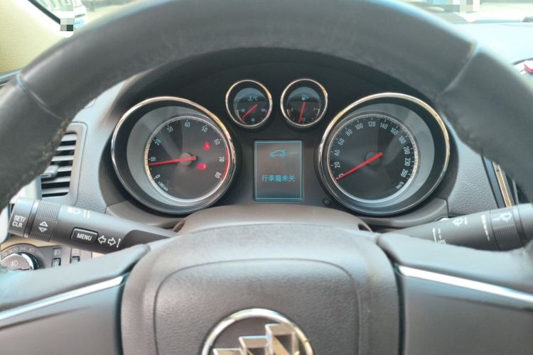 Used Buick Regal 2014 2.0L Leading Fashion Edition Instrument Cluster
