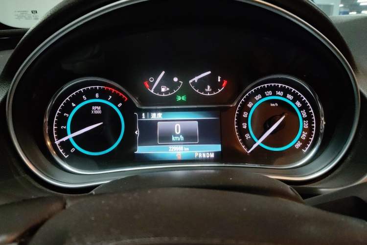 Used Buick Regal 2014 2.0L Elite Fashion Edition Instrument Cluster