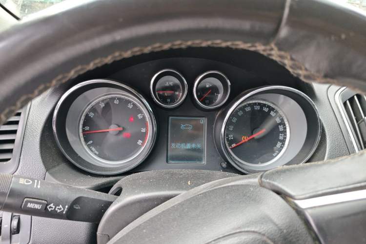 Used Buick Regal 2014 1.6T Fashionable Tech Edition Instrument Cluster