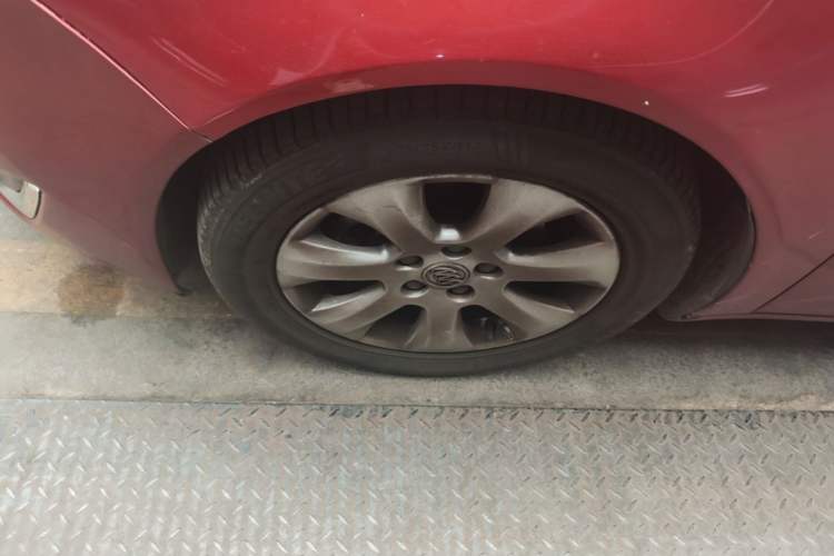 Used Buick Regal 2014 2.0L Leading Fashion Edition Left Front Wheel Hub