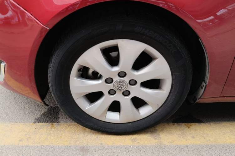 Used Buick Regal 2014 2.0L Leading Fashion Edition Left Front Wheel Hub