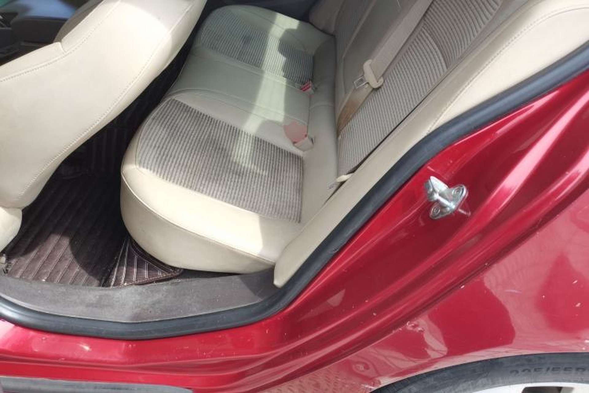Used Buick Regal 2014 2.0L Leading Fashion Edition Left Rear Seat