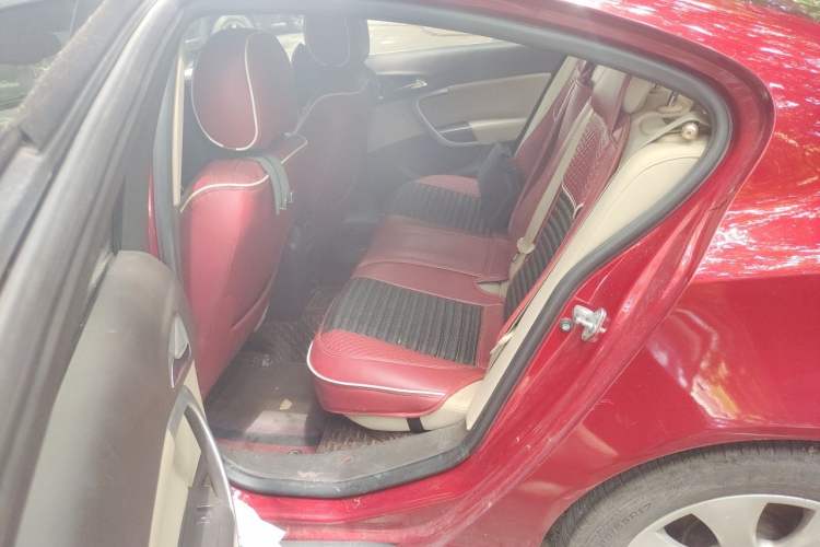 Used Buick Regal 2014 2.0L Elite Fashion Edition Left Rear Seat