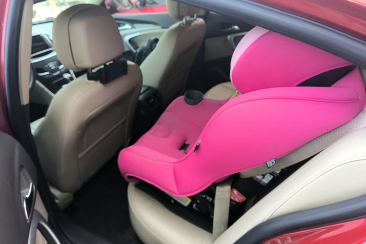 Used Buick Regal 2014 2.0L Elite Fashion Edition Left Rear Seat