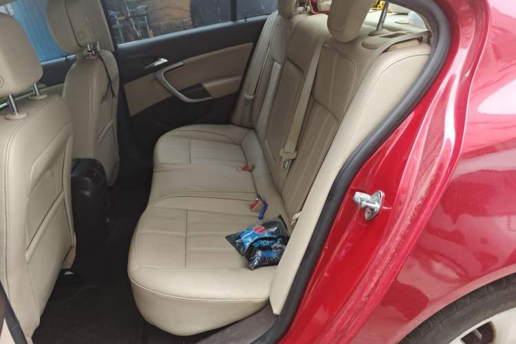 Used Buick Regal 2014 2.0L Elite Fashion Edition Left Rear Seat