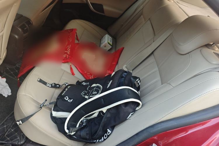 Used Buick Regal 2014 2.0L Elite Fashion Edition Left Rear Seat