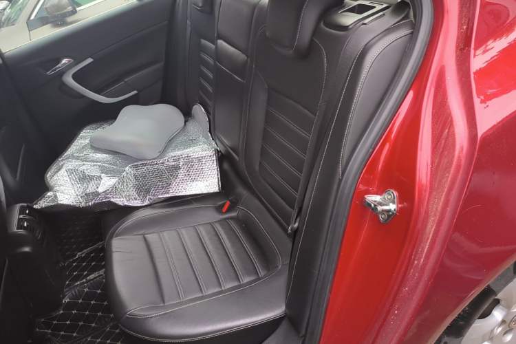 Used Buick Regal 2014 1.6T Fashionable Tech Edition Left Rear Seat