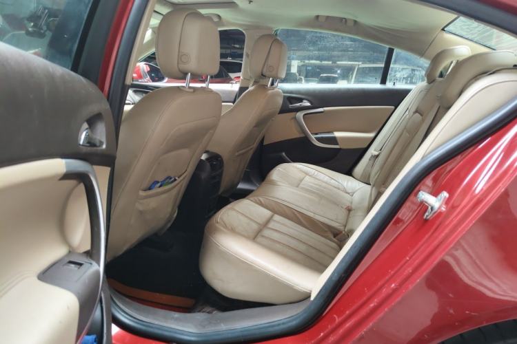Used Buick Regal 2014 2.0L Elite Fashion Edition Left Rear Seat