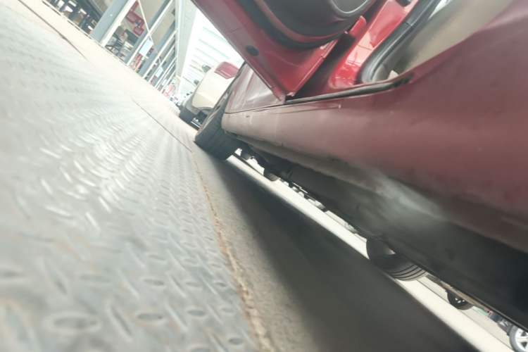 Used Buick Regal 2014 2.0L Leading Fashion Edition Left Side Sill