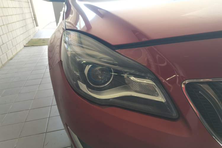 Used Buick Regal 2014 2.0L Leading Fashion Edition Right Front Headlight