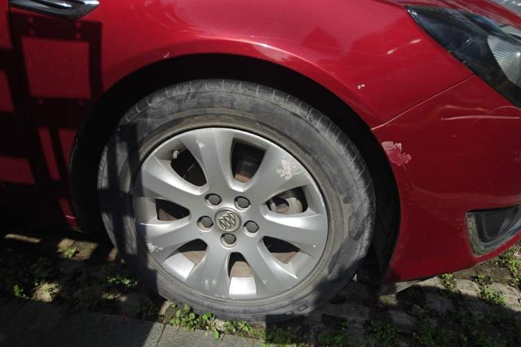 Used Buick Regal 2014 2.0L Elite Fashion Edition Right Front Wheel Hub