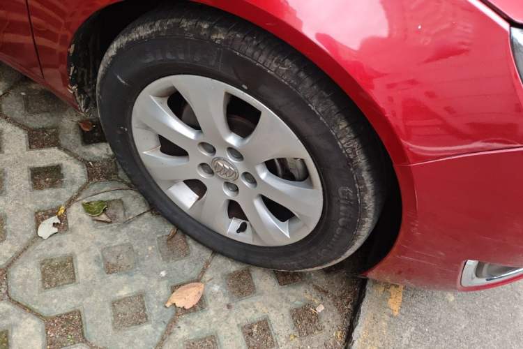 Used Buick Regal 2014 1.6T Fashionable Tech Edition Right Front Wheel Hub