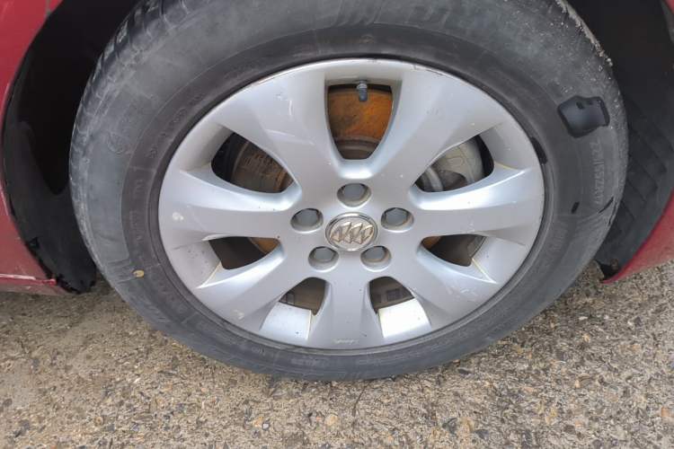 Used Buick Regal 2014 1.6T Fashionable Tech Edition Right Front Wheel Hub