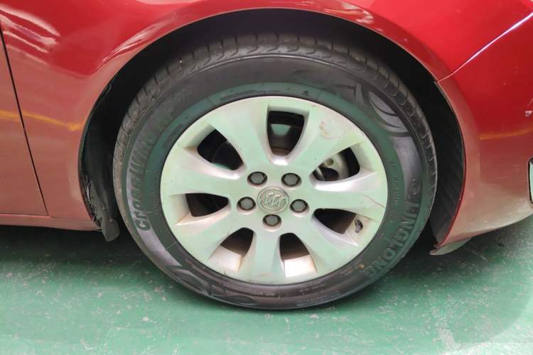 Used Buick Regal 2014 2.0L Elite Fashion Edition Right Front Wheel Hub