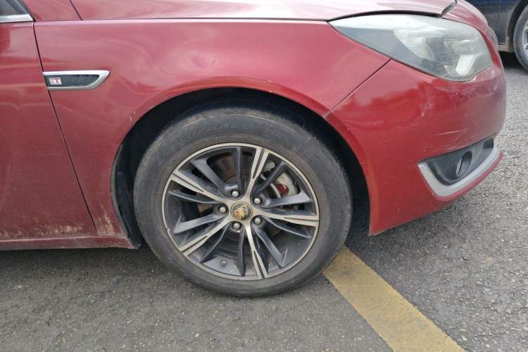 Used Buick Regal 2014 1.6T Fashionable Tech Edition Right Front Wheel Hub