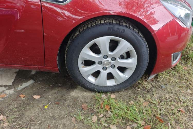 Used Buick Regal 2014 2.0L Leading Fashion Edition Right Front Wheel Hub