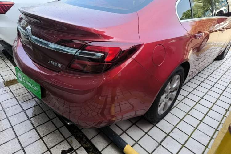 Used Buick Regal 2014 2.0L Elite Fashion Edition Right Rear Taillight